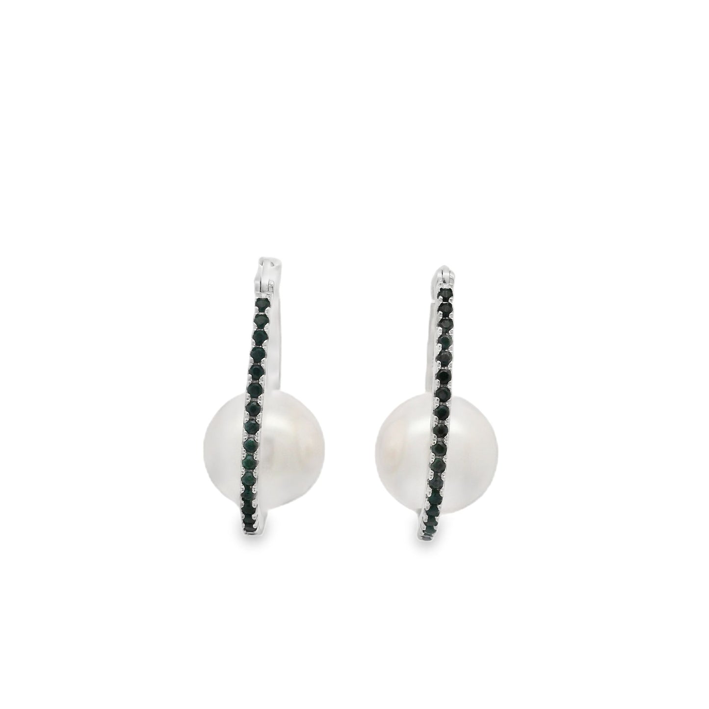 Oval Pearl Hoop Earring - KE19884