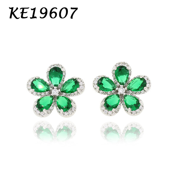 Halo Flower Stud - KE19607