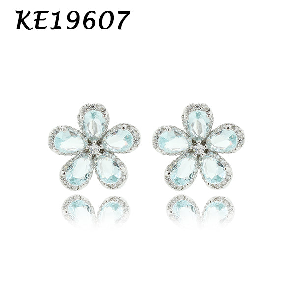 Halo Flower Stud - KE19607
