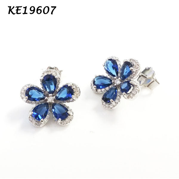 Halo Flower Stud - KE19607