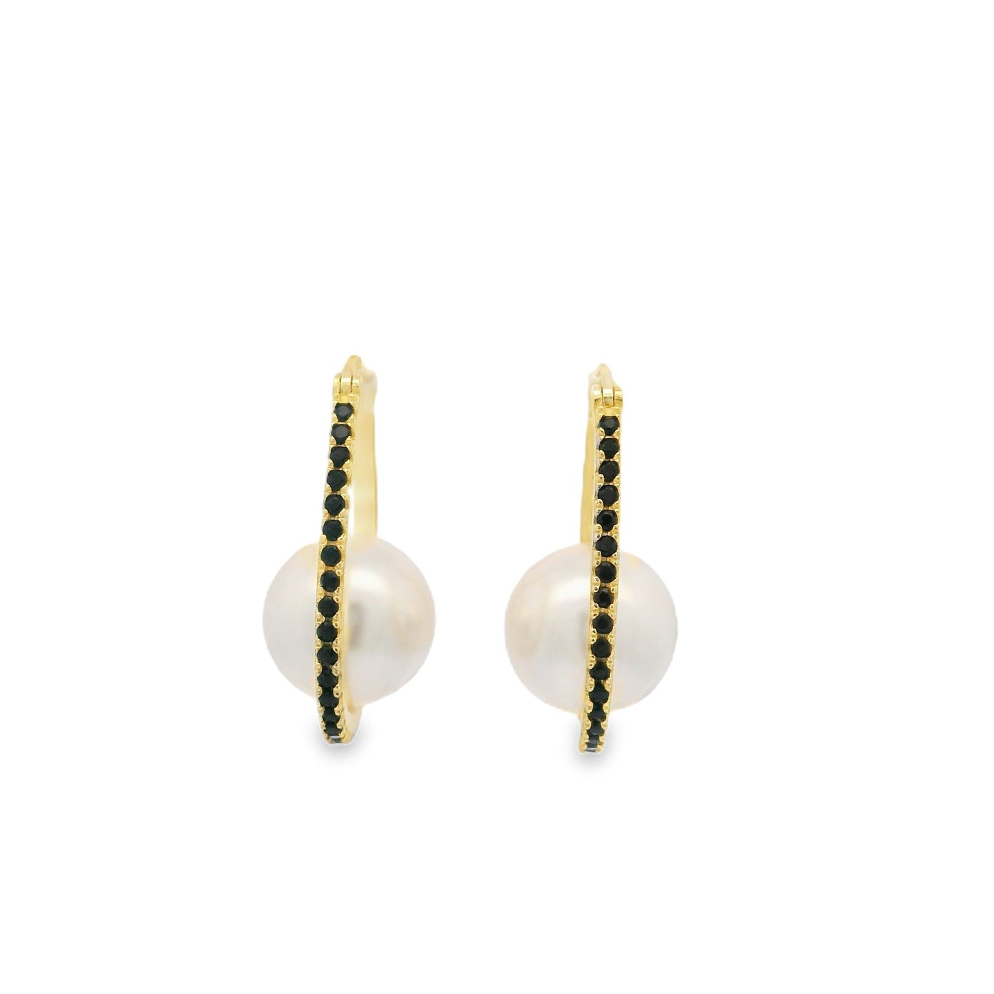 Oval Pearl Hoop Earring - KE19884