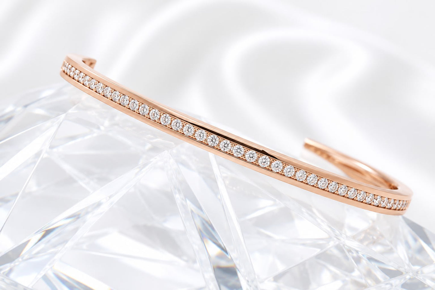 Channel Set 1 Row Bangle - KAN47130