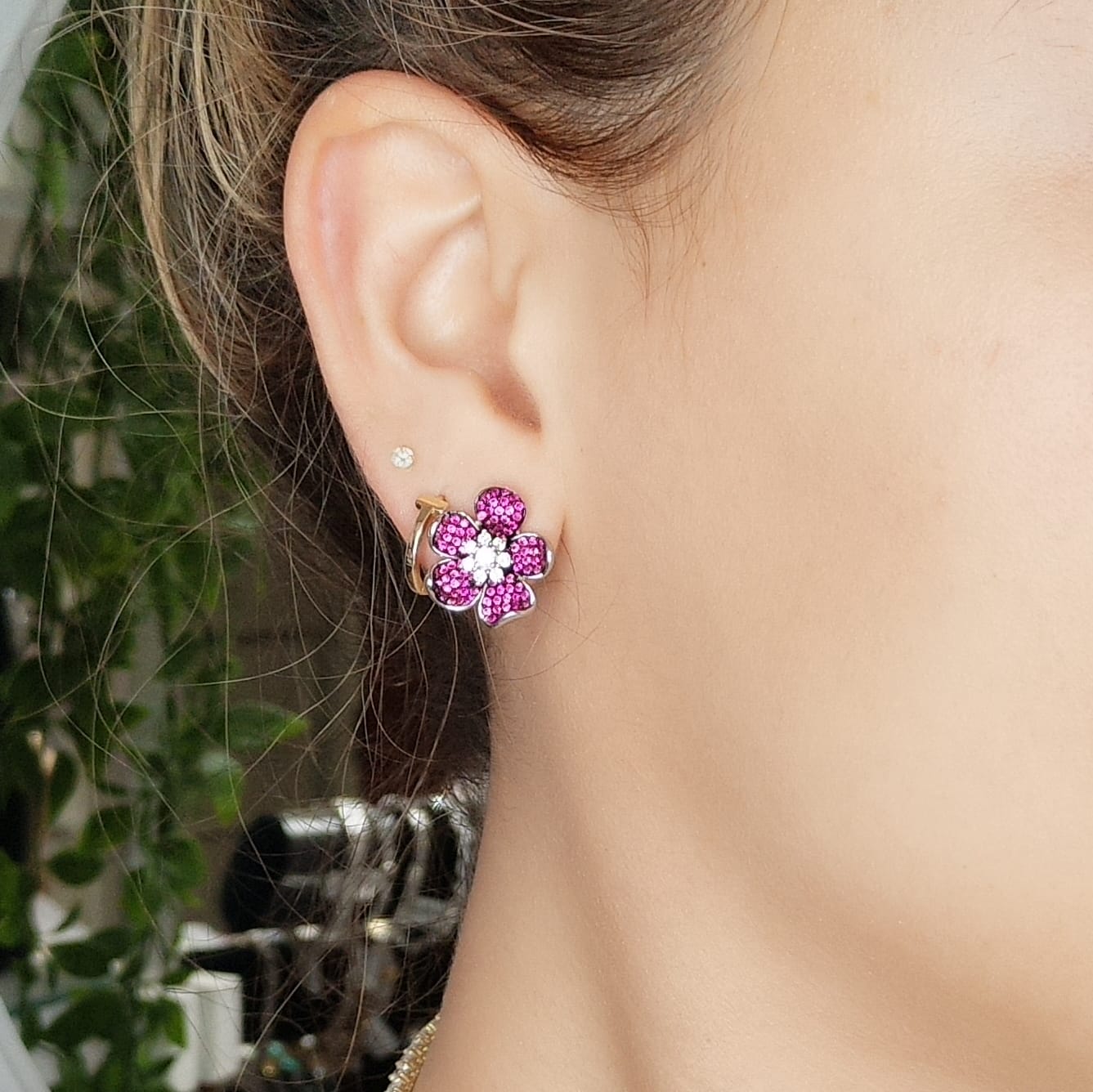 Pave Flower Stud Earring - KE192106