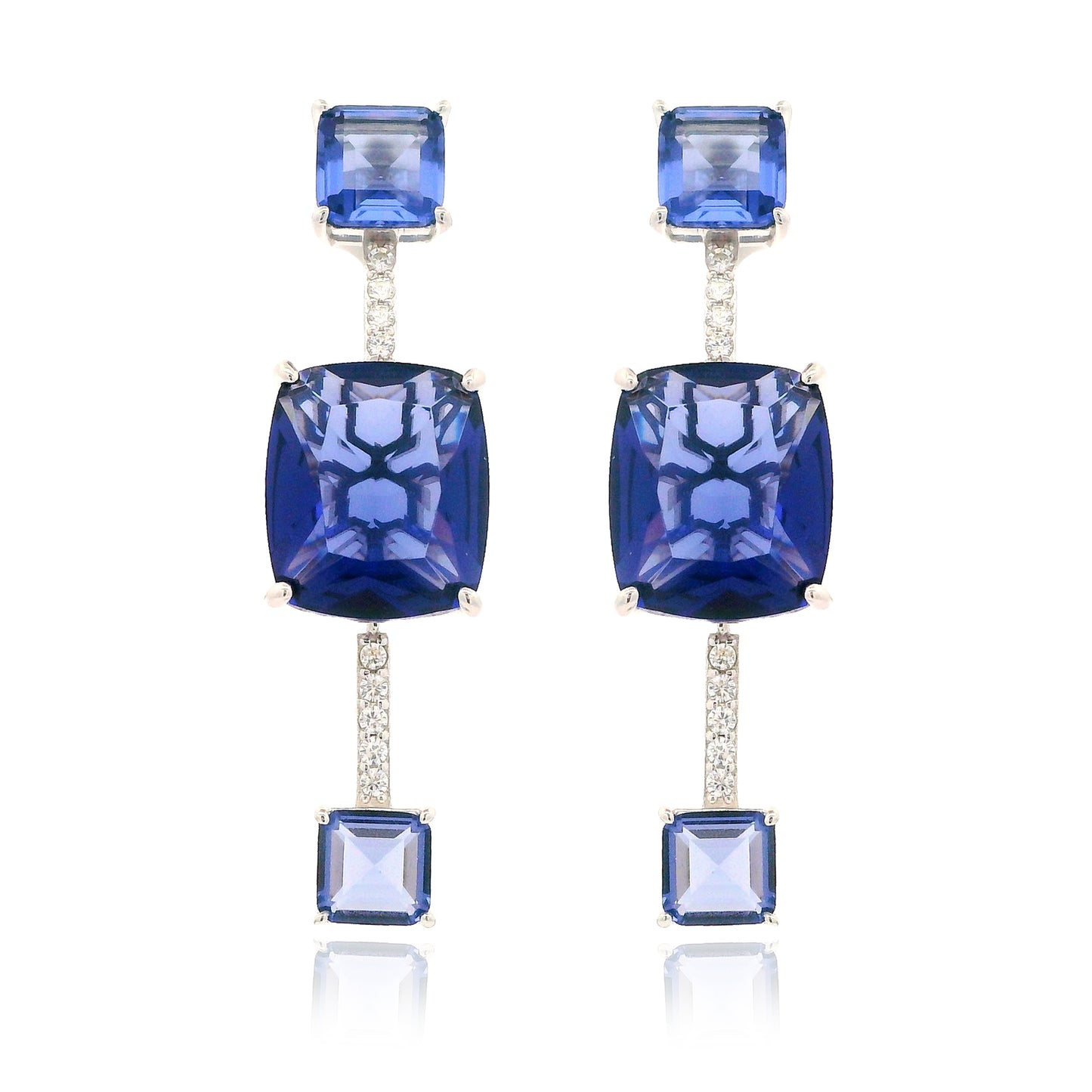 Elegant 3 stone Earring - KE192015