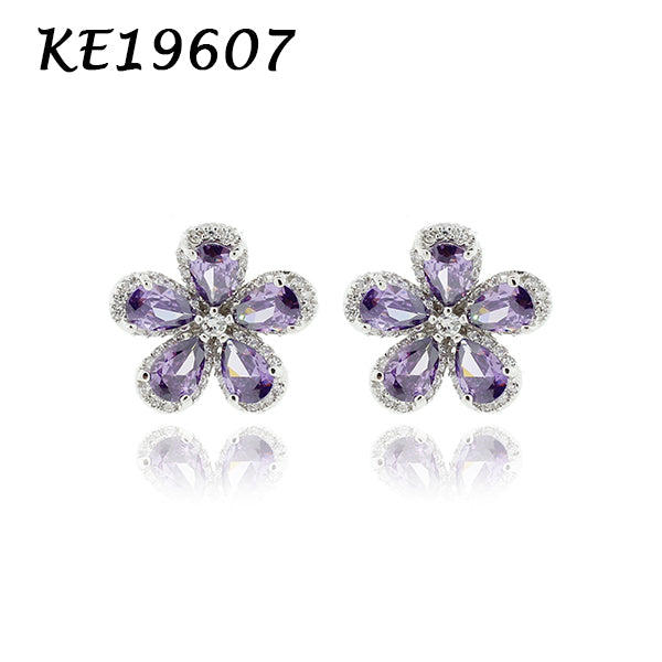 Halo Flower Stud - KE19607