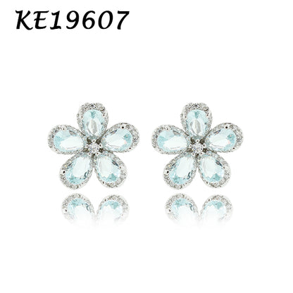 Halo Flower Stud - KE19607