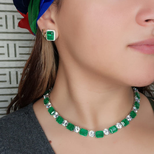 Emerald cut + Round Stone 16" - KN22331