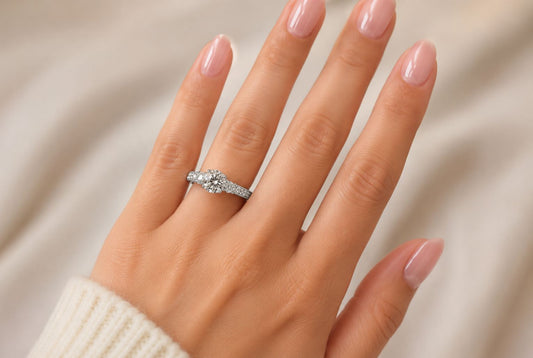 Elegant Diamond Engagement Ring