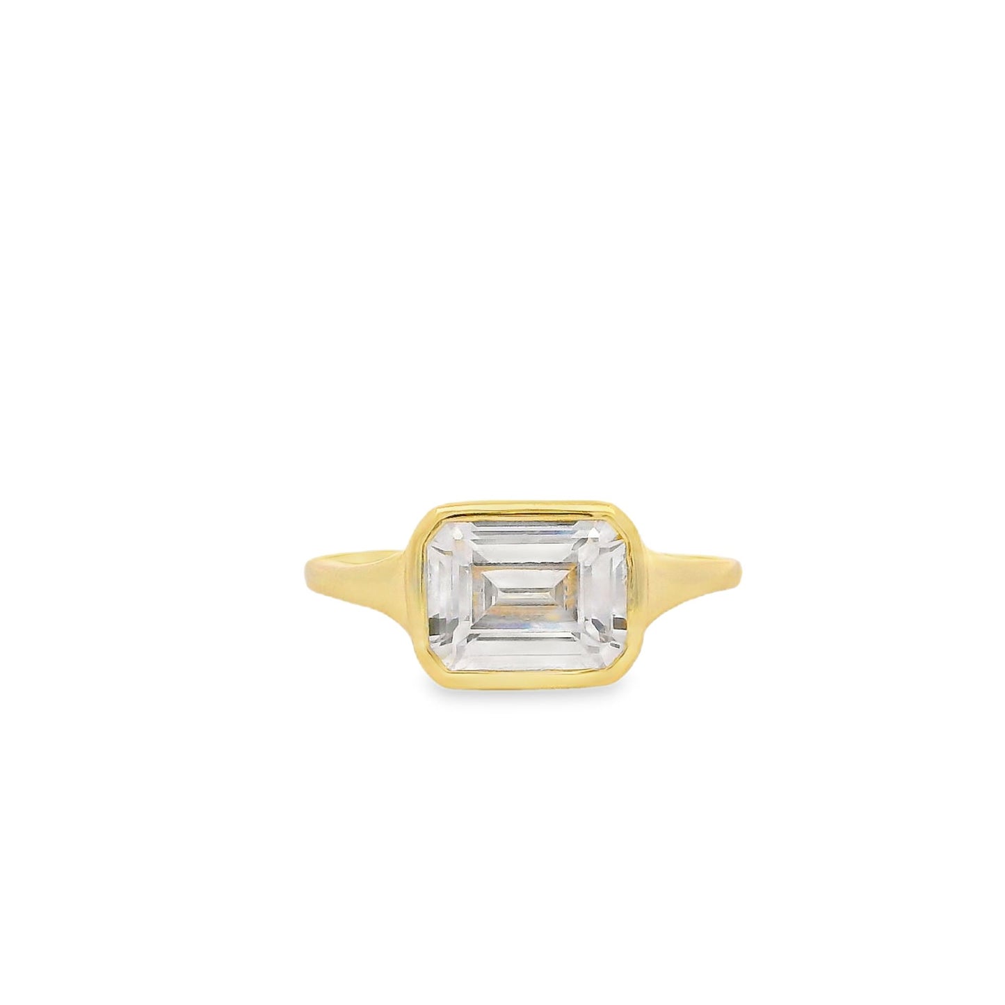 Bezel Emerald Cut Ring - KR661013